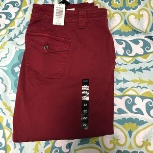 NWT Cropped Military Pant - Pinot Noir Wash